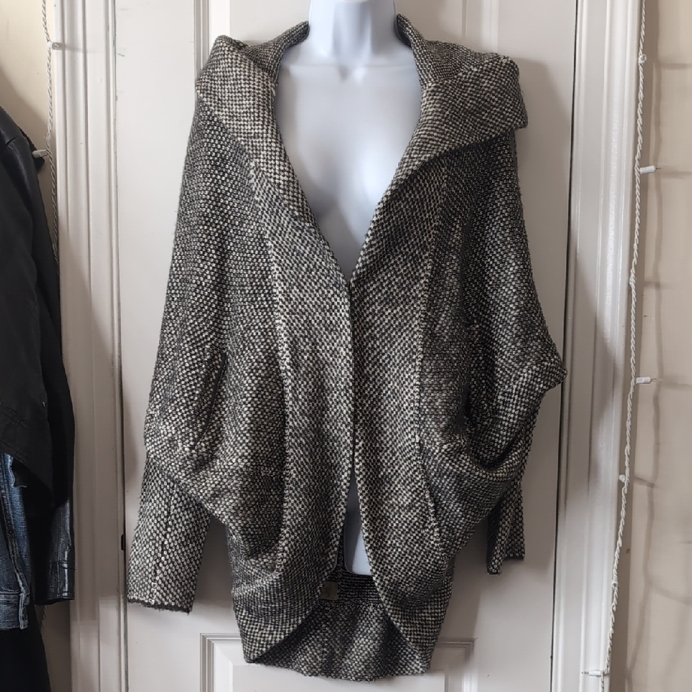 Women's Black and White Cardigan